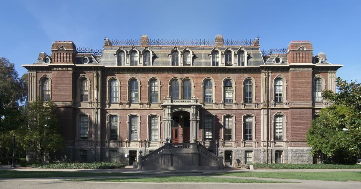 How To Get Into UC Berkeley: Admissions Requirements + Tips
