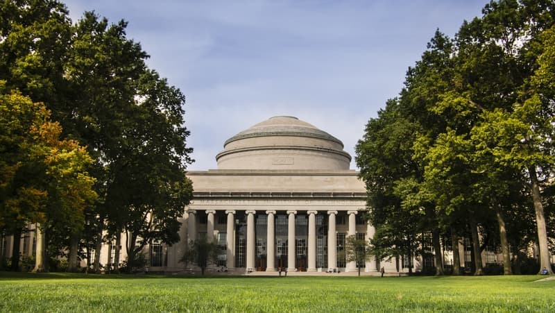 ハーバード vs MIT：アイビーリーグに行くべきかどうか